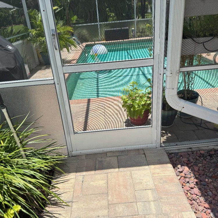 Lanai Screen Solutions in Florida
